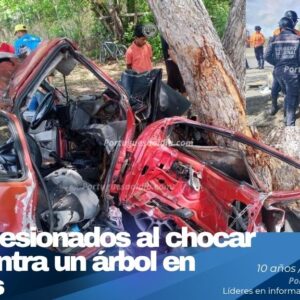 Autoridades atienden accidente de tránsito en la autopista José Antonio Páez cerca del peaje Camoruco.