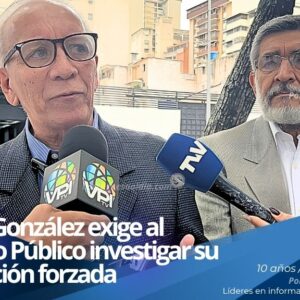 El exalcalde y dirigente político Macario González ofreciendo declaraciones institucionales ante los medios de comunicación.
