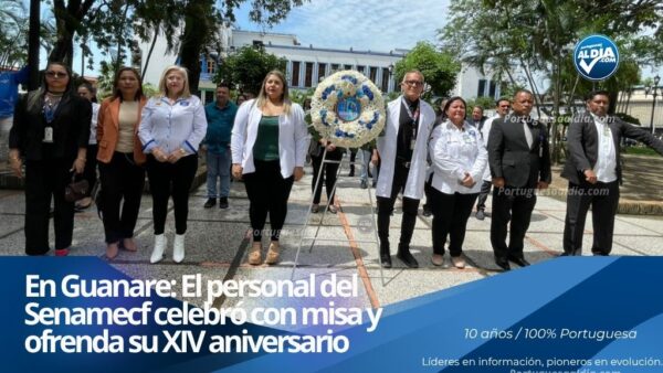 La comisaria general Bella Pacheco junto al personal del Senamecf durante la misa de acción de gracias en la Catedral de Guanare.