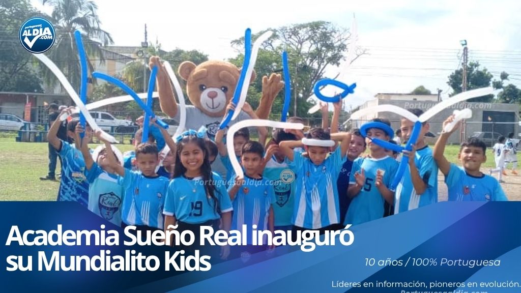 Niños futbolistas de las categorías infantiles compitiendo en el torneo de fútbol menor de la Academia Sueño Real.