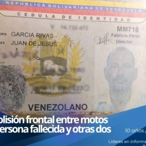 Funcionarios de tránsito terrestre investigando el accidente de motocicletas en la Troncal 05.