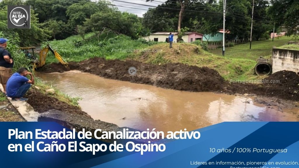 Maquinaria del Plan Estadal de Canalización del gobernador Primitivo Cedeño limpia el Caño El Sapo en la comunidad María Laya de Ospino.