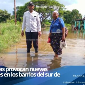 Calles y viviendas inundadas en barrios del sur de Guanarito por crecida de caño.