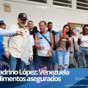 Recorrido del ministro Vladímir Padrino López por las instalaciones de un campamento transitorio y atención a las familias.