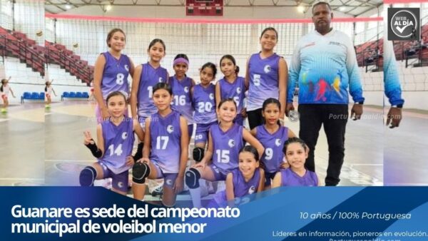 Atletas juveniles disputando encuentros oficiales en la cancha del gimnasio Lara Figueroa.