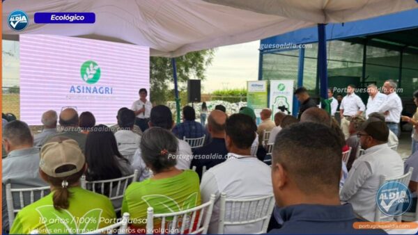 Representantes de Asinagri y Asoportuguesa durante la inauguración de la planta de reciclaje de agroquímicos.
