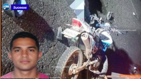Obrero muere al estrellar su moto contra camión accidentado