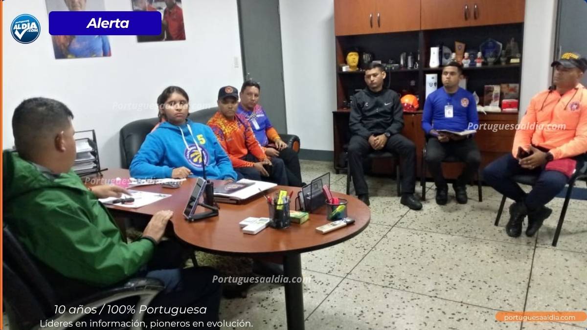 Comisario Daniel Márquez liderando la mesa de trabajo de Gestión de Riesgo ante las lluvias en Portuguesa.