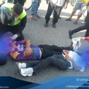 Guanare: Dos jóvenes resultan lesionados al impactar la moto en la que se desplazaban contra un perro