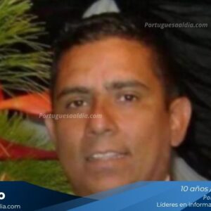 Imagen institucional de duelo con una fotografía en tonos grises del comentarista deportivo Francisco Garrido, acompañada de un lazo negro y un fondo sutil con el escudo del Portuguesa FC o micrófonos de radio.
