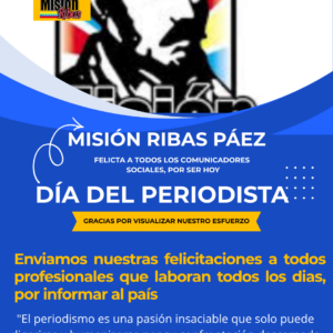 Fotografía de archivo que muestra a un grupo de vencedores de la Misión Ribas del municipio Páez sosteniendo una pancarta institucional de felicitación dirigida a los periodistas en su día nacional.